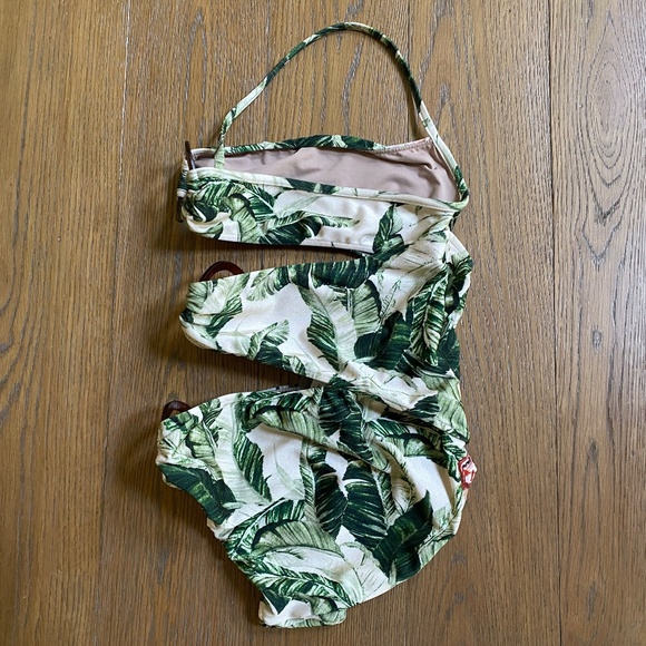 Cult Gaia Adriana Degreas Tropical One-Shoulder Swimsuit - Picture 10 of 14